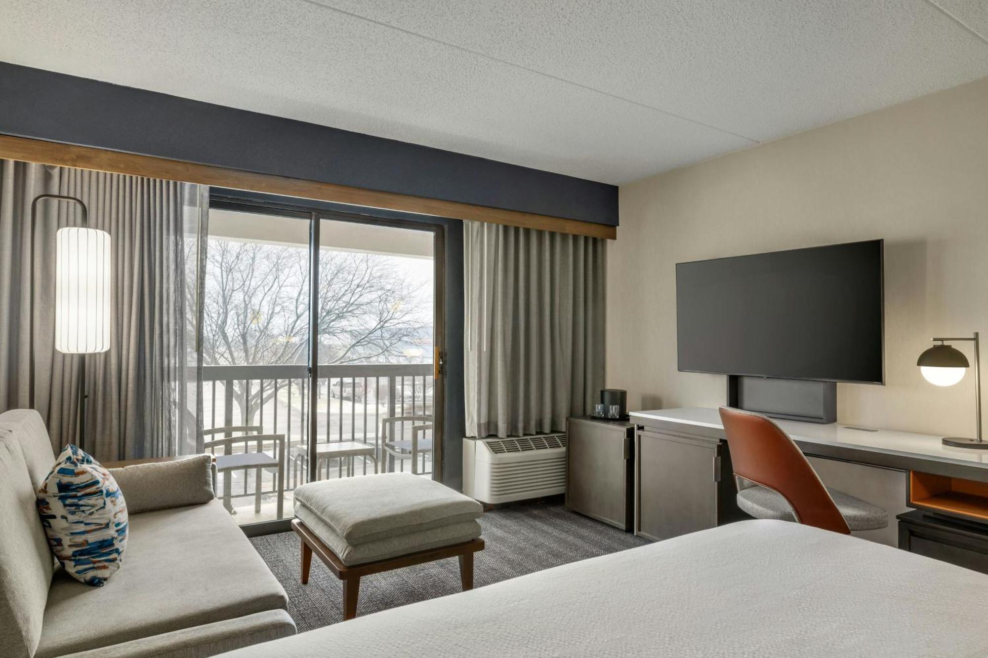 Courtyard By Marriott Kokomo Exterior photo