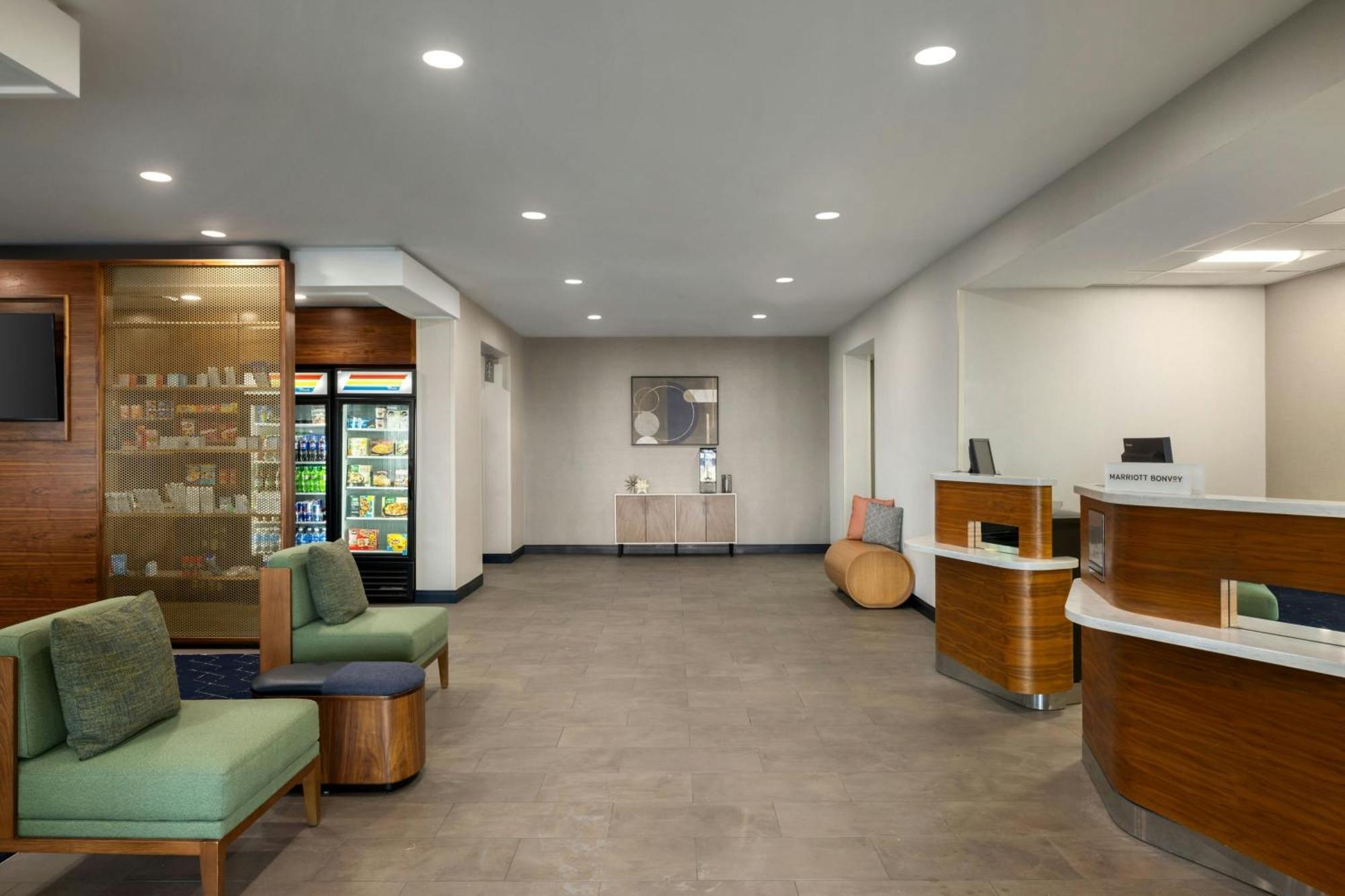 Courtyard By Marriott Kokomo Exterior photo